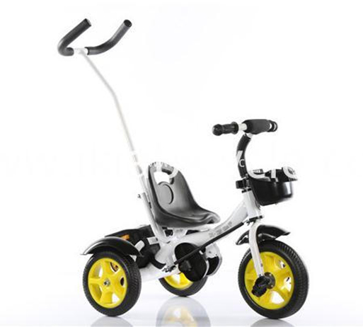 Zarokê we mîna pitikê tricycle?