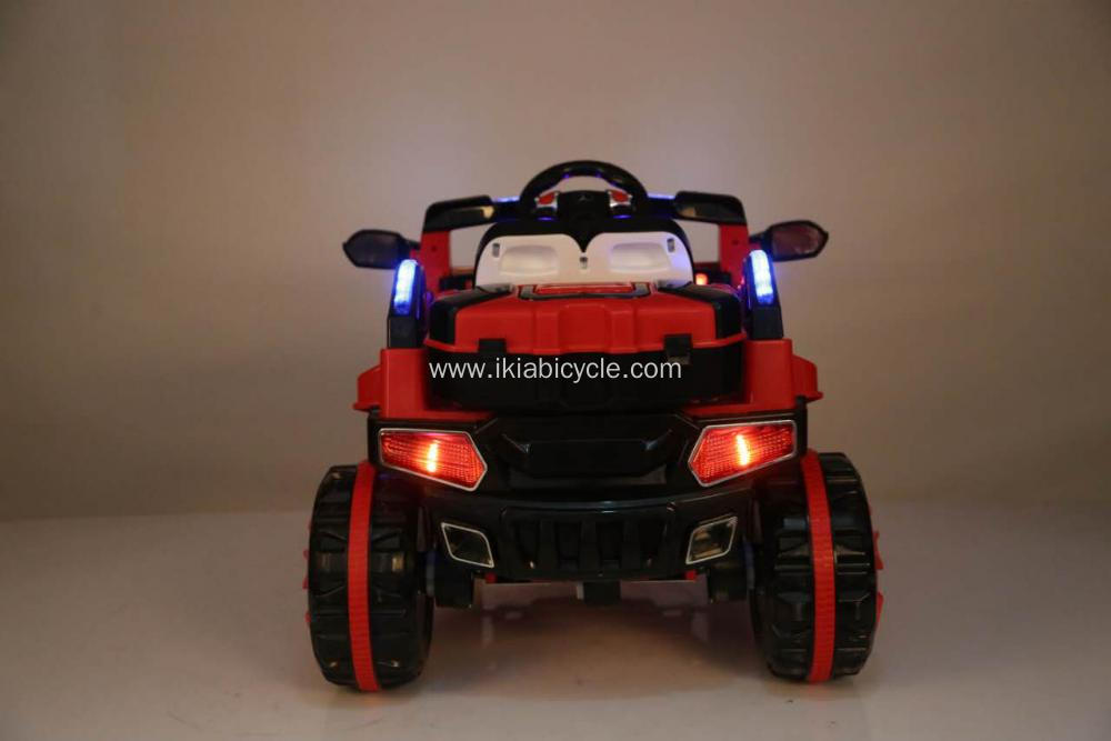 Red Ride On Car bi Kontrola Remote